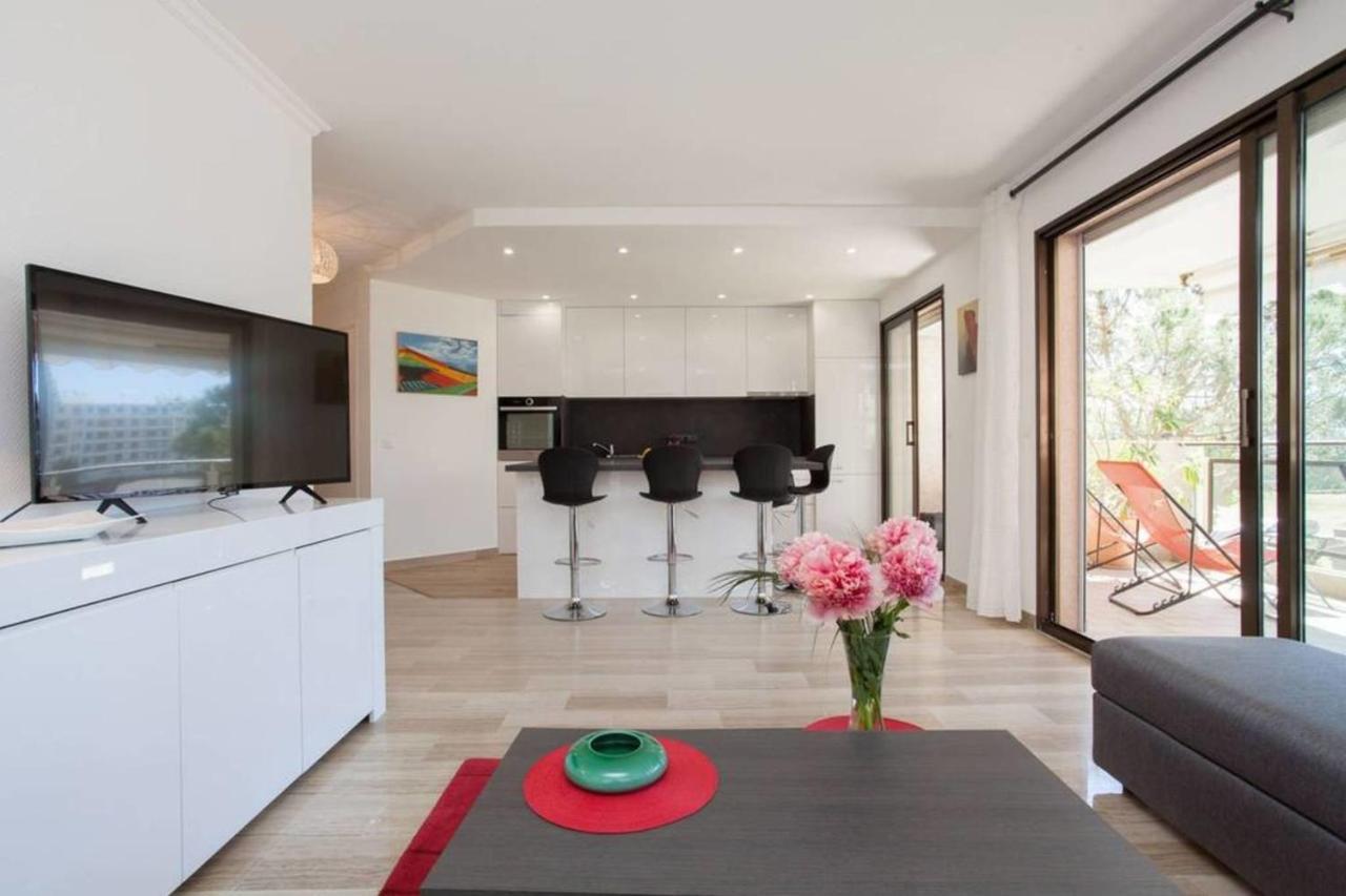 3-Room Apartment With Terrace In Palm Beach Канни Екстер'єр фото